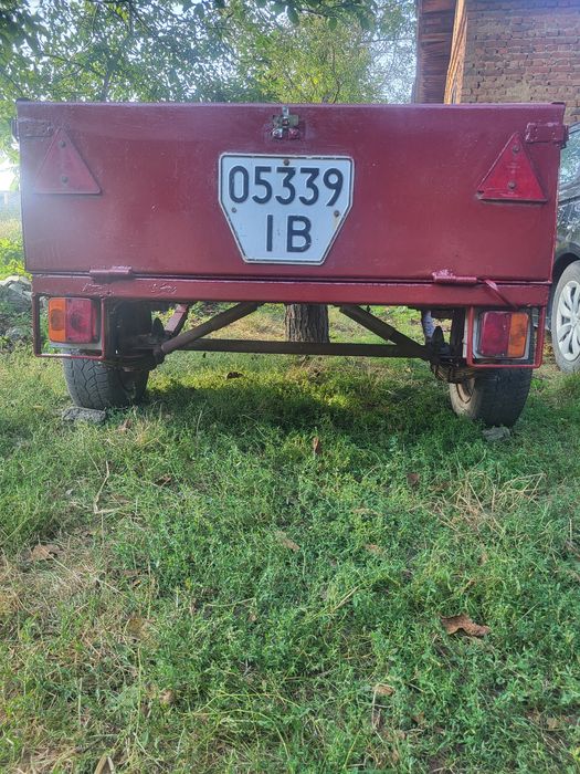 Причеп одноосний