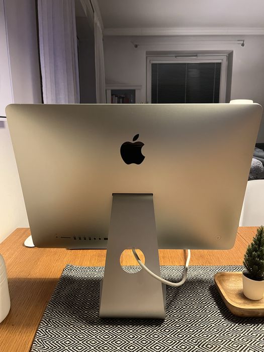 iMac 21.5” (Late 2013) – w 100% sprawny, po świeżym resecie