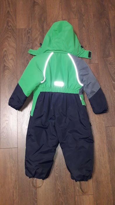 Комбінезон р-р110 дуже теплий.