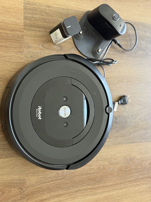 Aspirador robô iRobot Roomba e5