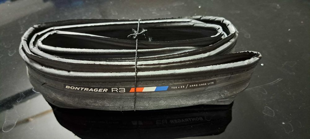 Pneu Estrada Bontrager R3 Hard-Case Lite