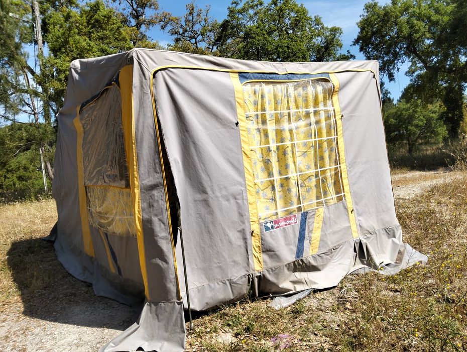 Auto tenda 2 quartos e uma sala