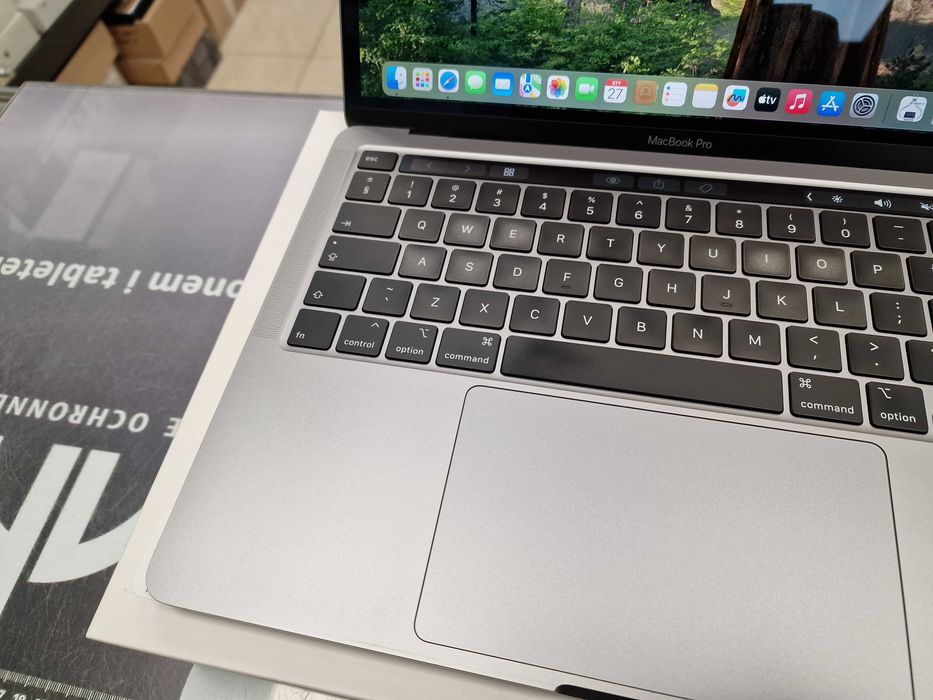 Macbook PRO 13 2020/ i5/ 16GB DDR4/ 512GB/ 644 cykle/ Grade A-/ FV23%