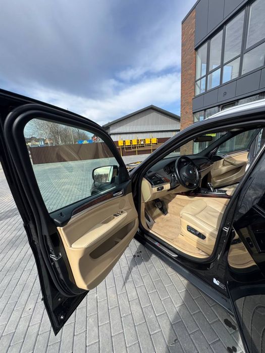 Продам чудовий автомобіль