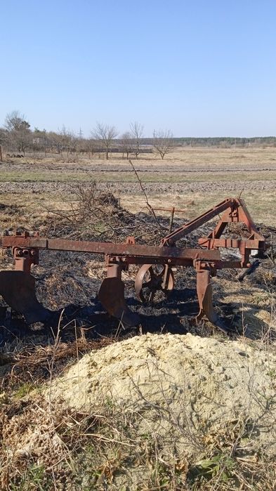 Продам плуг плн3/35 Одеського виробництва