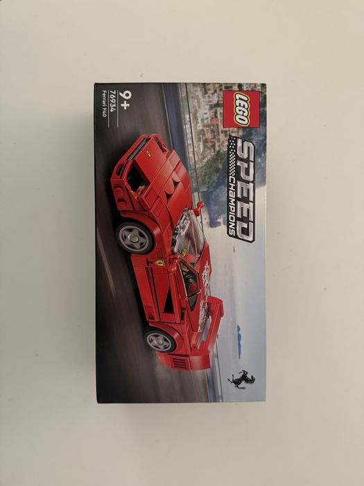 LEGO Ferrari F40