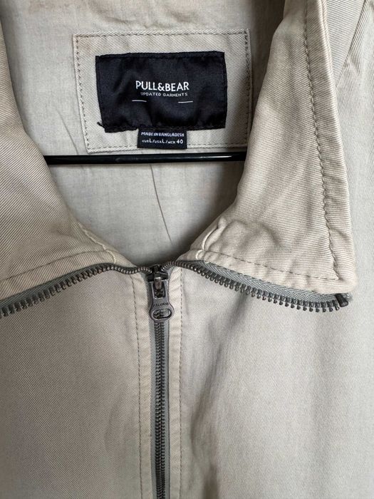 Легка оверсайз куртка Pull & Bear