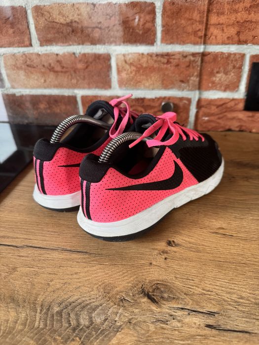 Nike Flex Experience 5