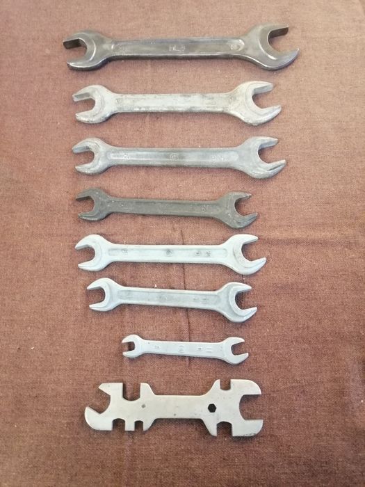 Т-образный торцевой, балонный рожковый ключ СССР