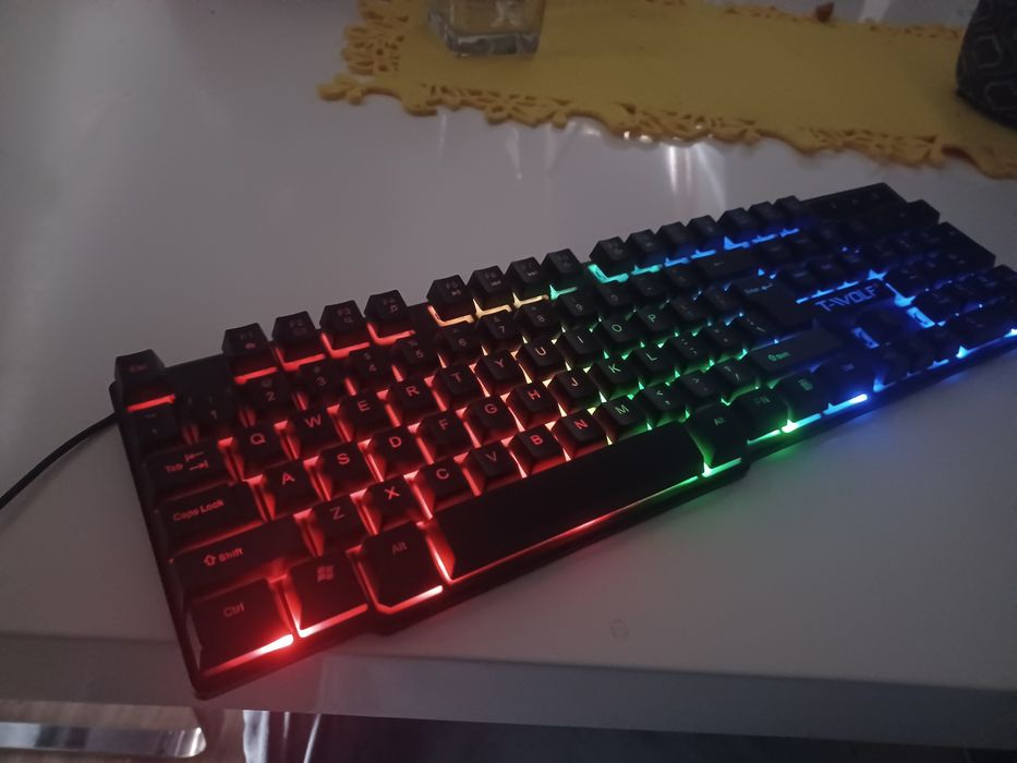 Klawiatura gamingowa z podświetleniem firmy T-WOLF