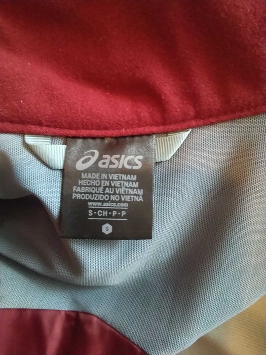 Продам чоловічу куртку для бігу та занять спортом ASICS WINTER RUN.