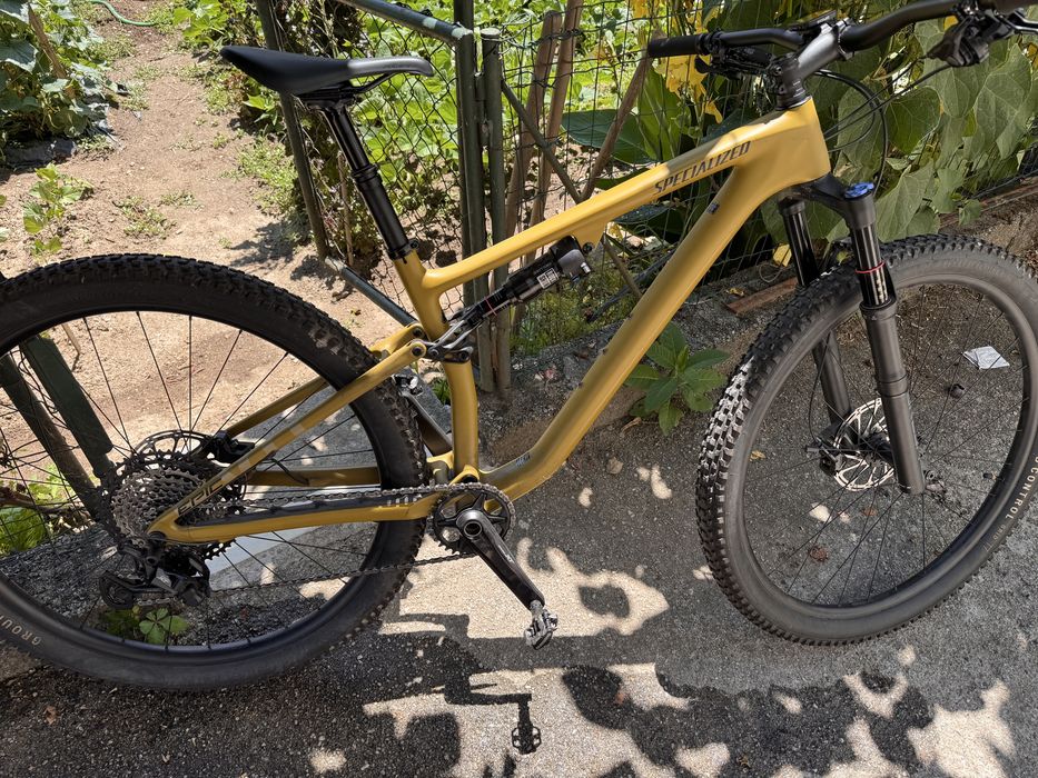 Bicicleta Specialized Epic EVO com grupo Shimano XT 12v