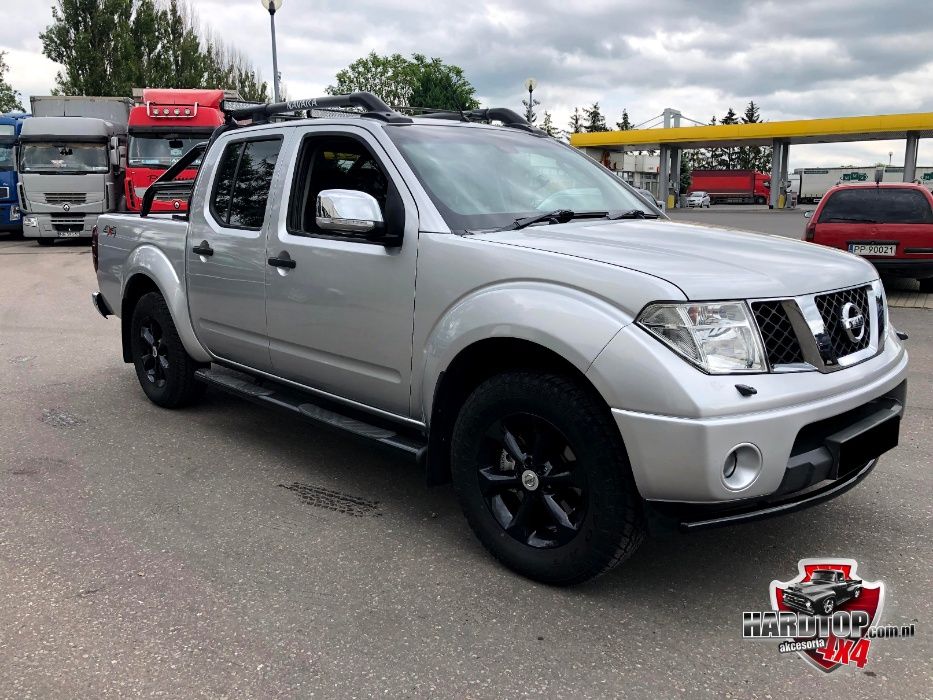 Roleta Nissan Navara D40 armadillo