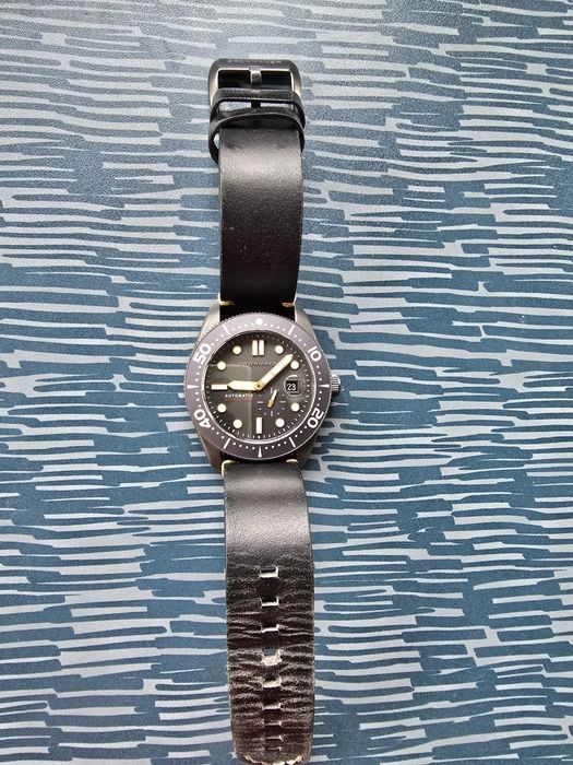 Spinnaker Croft Automatic Diver – NH35 – Safira – Excelente estado