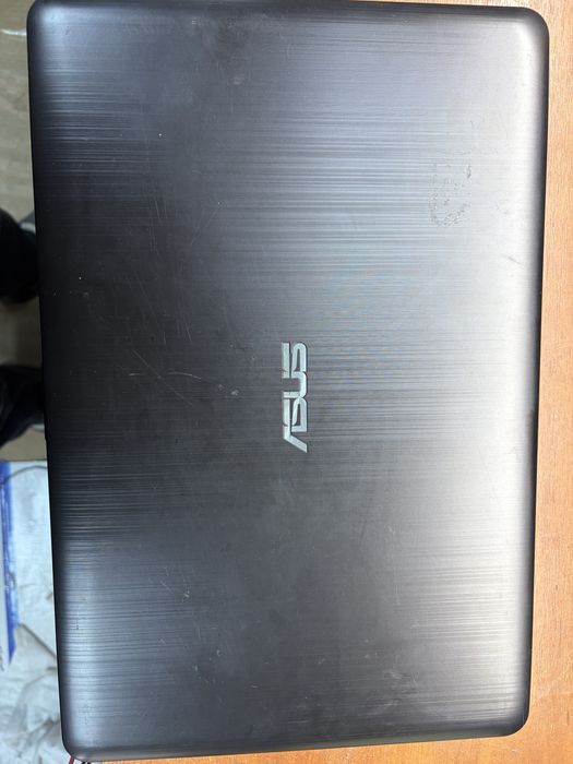 Ноутбук asus r540u