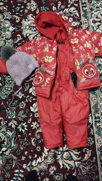 Зимова курточка для дівчинки + шапка і комбінезон.