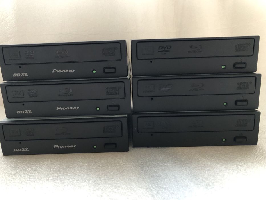 Привод Pioneer BDR-209DBK Blu-Ray\DVD Re-Writer SATA;Новые!Количество!