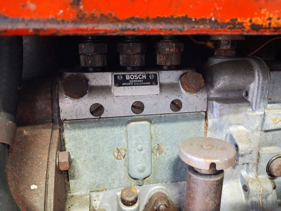 silnik McCormick International 3 cylindry