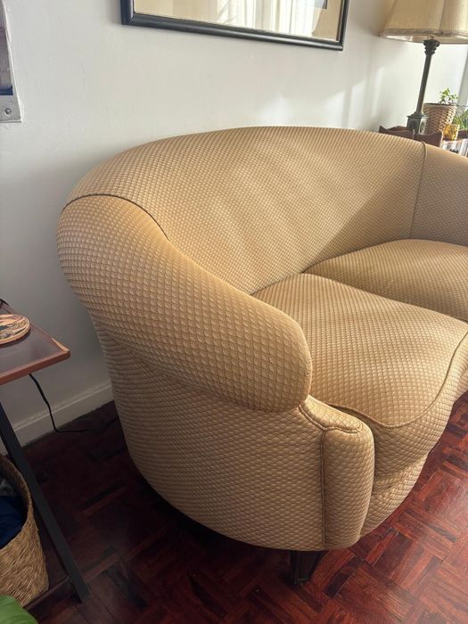 Sofá Vintage Bege/Dourado