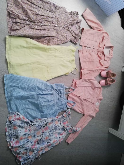 Firmowe ubranka  116 dla dziewczynki sukienki, baleriny