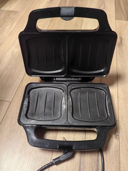 Toster Opiekacz Emerio