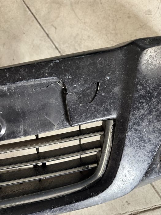 Para-choques Frontal Opel Astra H Caravan / 5 Portas (Original)