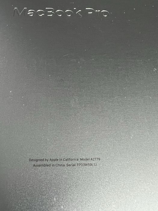 Продам маккбук apple MacBook Pro m1 pro 16 256gb a2779 битий екран