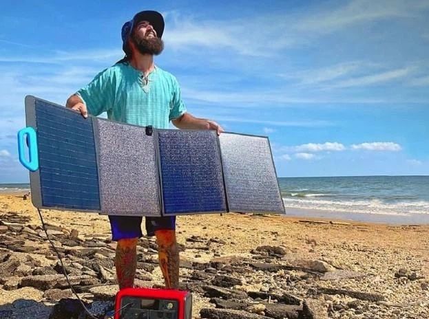 Портативна сонячна панель BLUETTI PV120 120W