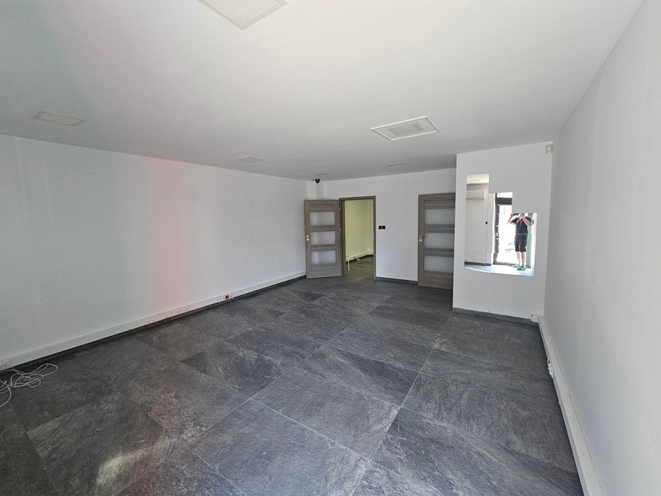 Lokal użytkowy 58 m² | Centrum Tychów | Klimatyzacja | Parking | Wysoki standard