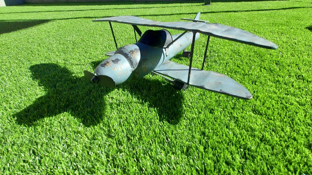 Avioneta azul para decorar a casa