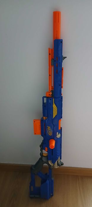 Pistola Nerf para brincar
