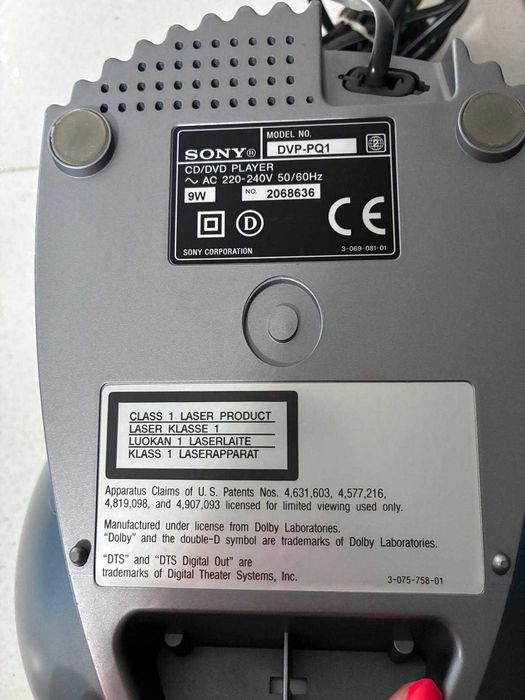 CD/DVD player sony DVP-PQ1
