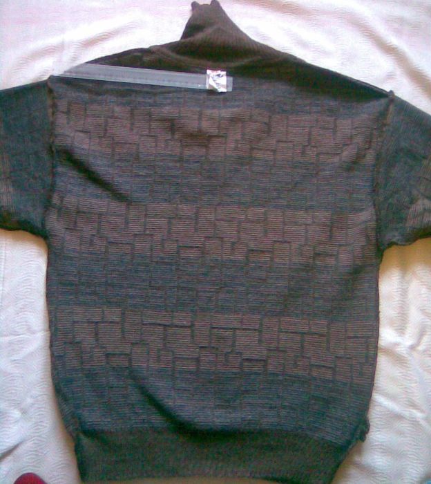 Мужской пуловер
Состояние: новый.