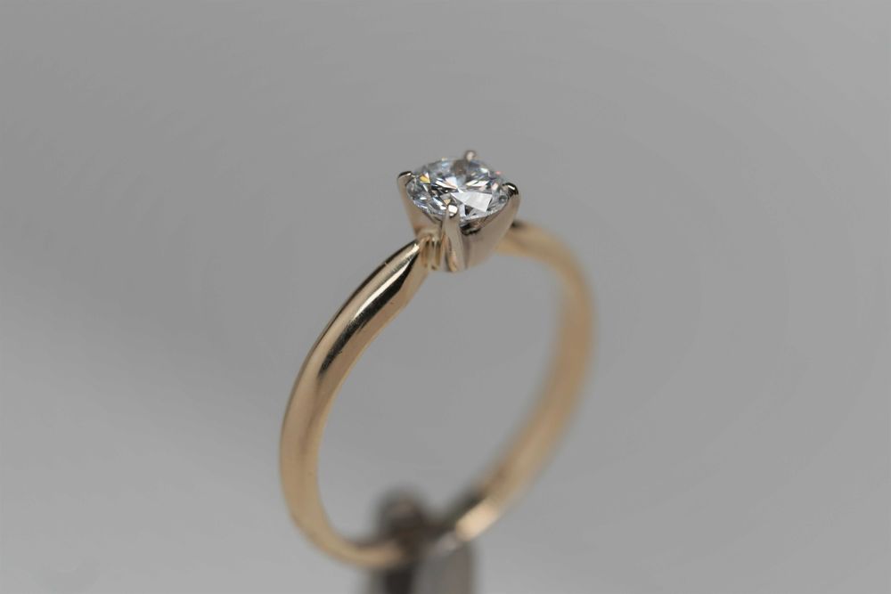 Pierścionek 585 zaręczynowy z brylantem HPHT 0,52CT D VS1 Certyfikat