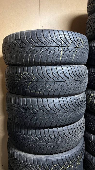 Комплект зимової гуми 215/65/16 Kumho 2022 рік