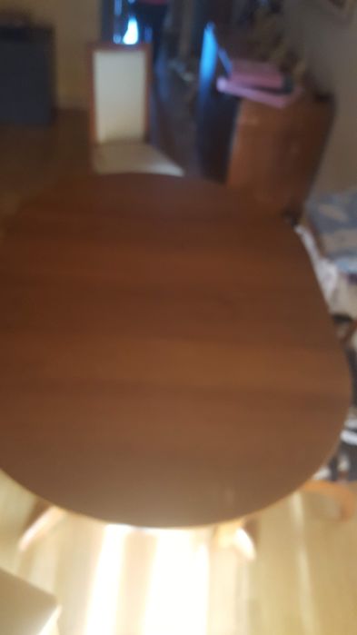 Mesa de sala redonda