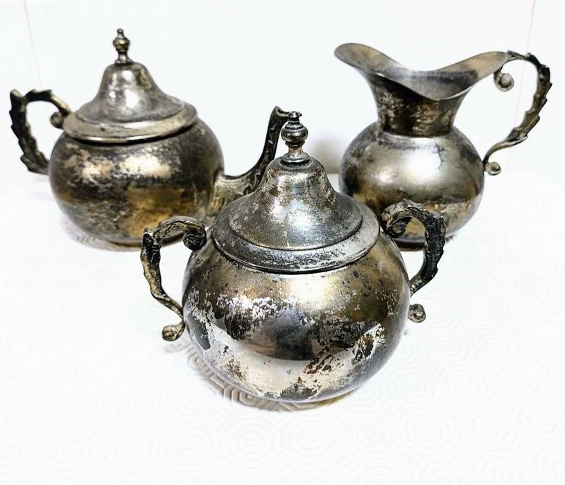 Conjunto de chá antigo 3 peças + tabuleiro casquinha de prata