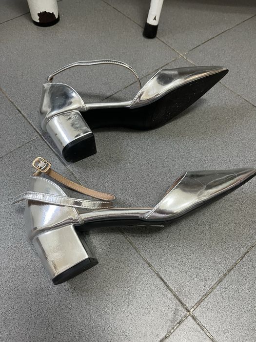 Sapatos cinza prata Shein,como novos,tacão médio,tamanho 37,7€