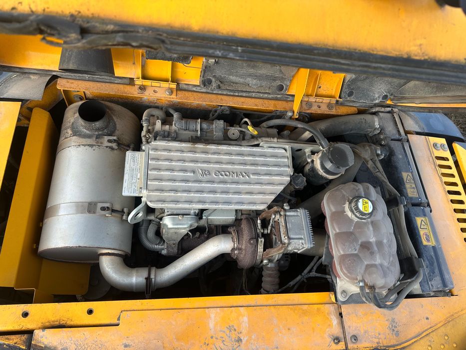 Екскаватор jcb js130
