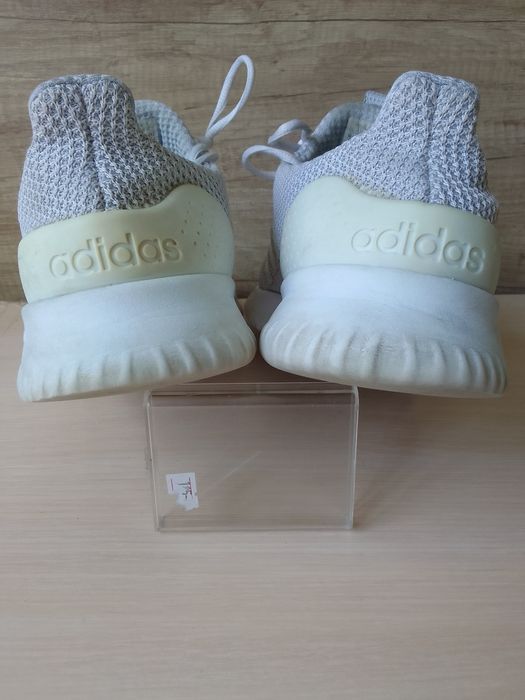 Кросівки  Adidas    44  розмір