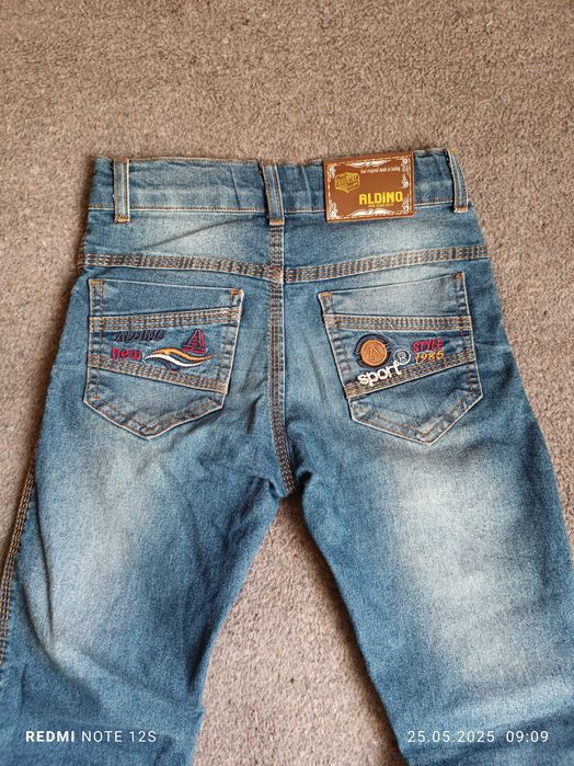 Джинси в ідеальному стані