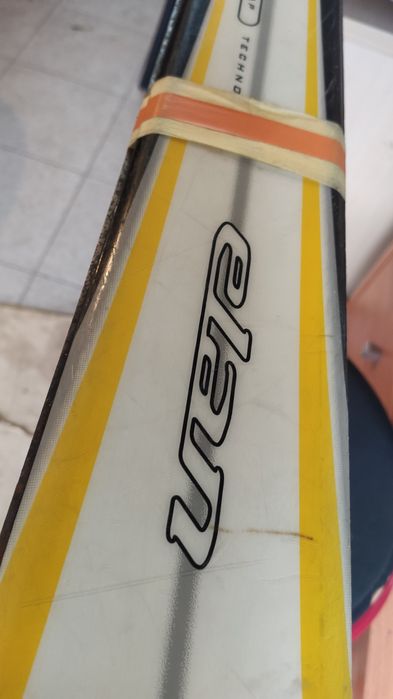 Sprzedam narty. Elan