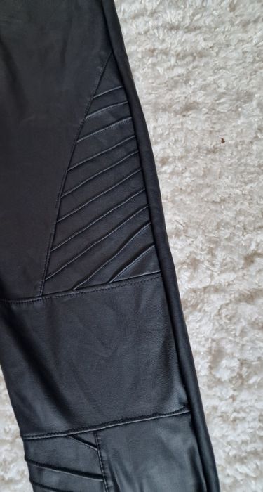 Legginsy eco-skórka,czarne"verso".