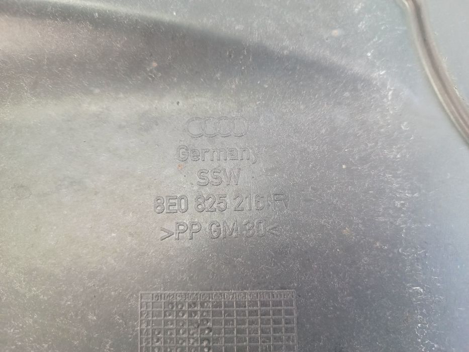 Osłony osłona podwozia prawa lewa tył audi a4 B7 B6