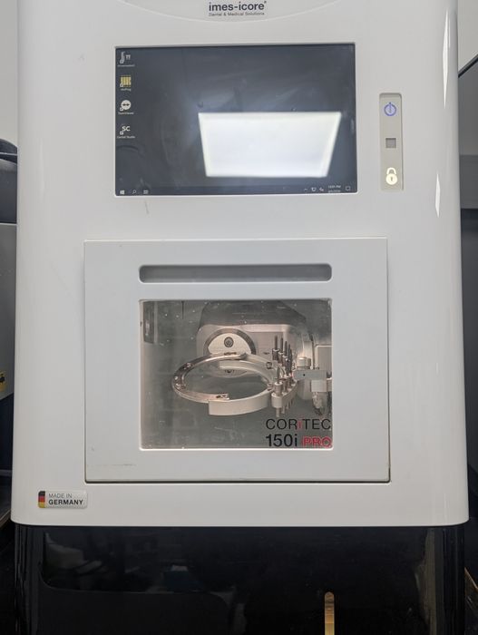 Fresadora IMES prótese dentária