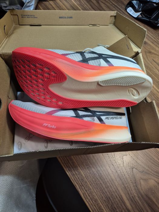 ASICS meta speed sky