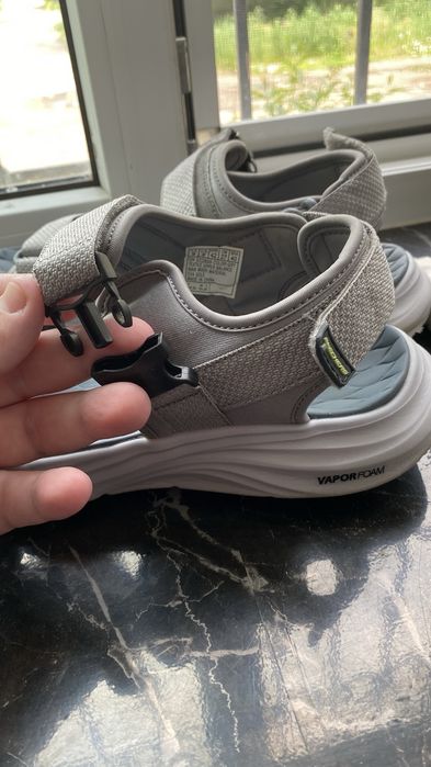 Босоніжки Skechers 42р (підліткові ,чоловічі)