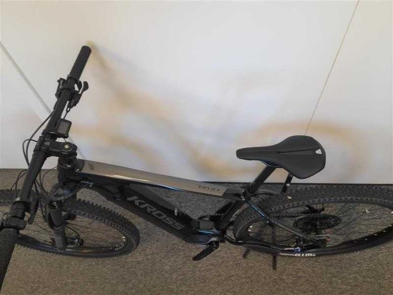 Rower elektryczny KROSS LEVEL BOOST 3.0 630 OUTLET