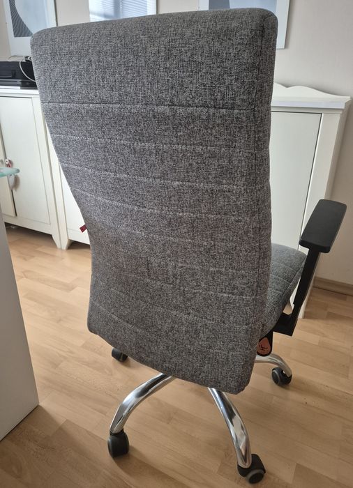 Fotel do biurka Levi Vox