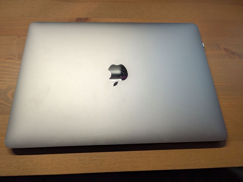 MacBook Pro '13 2020 i7 iris plus 16/512